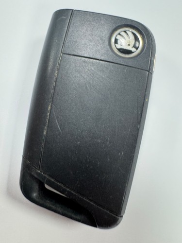 Skoda flip key fob - 3, button