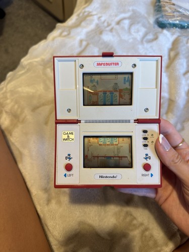 Nintendo game watch safe - game,