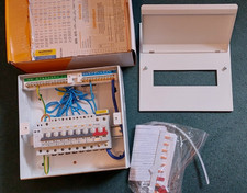 CLICK ELUCIAN CONSUMER UNIT  METAL 8 WAY + ISOLATOR C/W 6  RCBO  FUSEBOARD & SPD