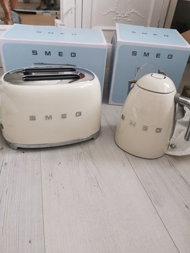 Smeg cream kettle 2 - kettle, slice