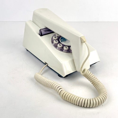 Wild wolf retro - wild,