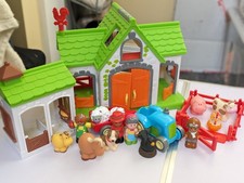 elc happyland farm with stable