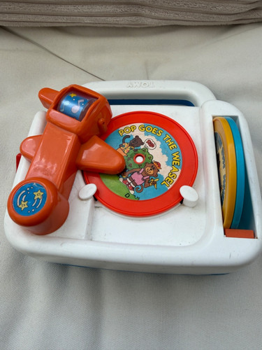 Vintage tomy bring along - -,