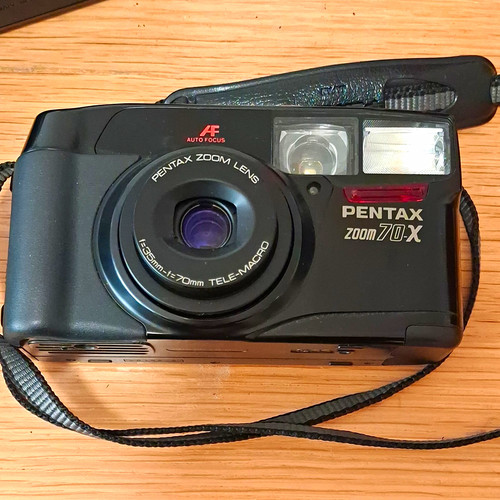 Pentax zoom 35mm - 70-x, film