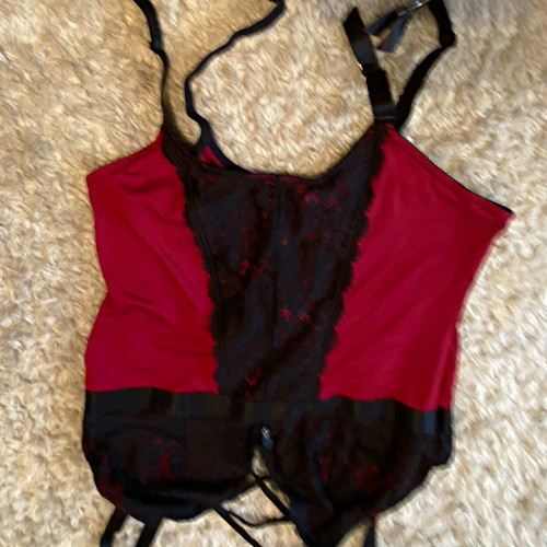 Lovehoney red black basque - &,