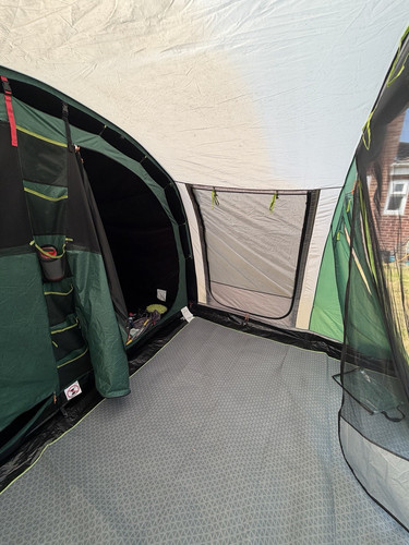 Coleman mosedale tunnel - mosedale, tent