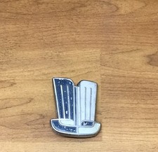  VINTAGE METAL STANDARD