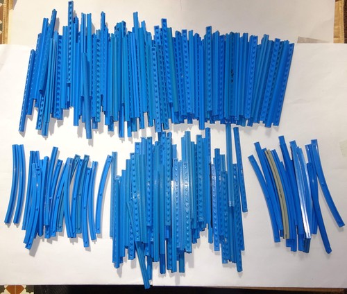 Lego 237 pieces blue - lego,