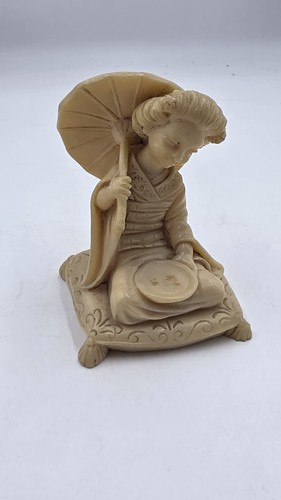 Vintage resin sitting - sitting, japanese