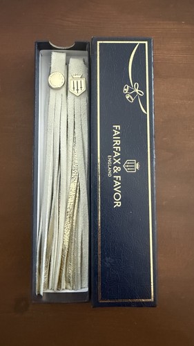 Fairfax favour tassels - &,