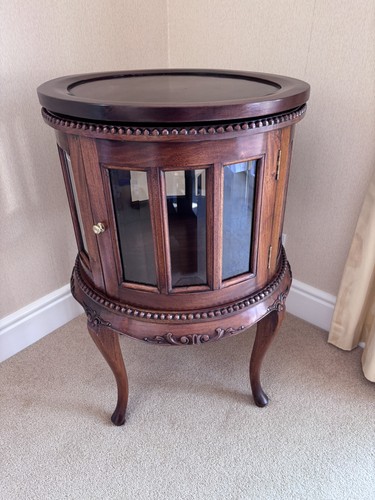 Vintage antique style mahogany - vintage, antique-style