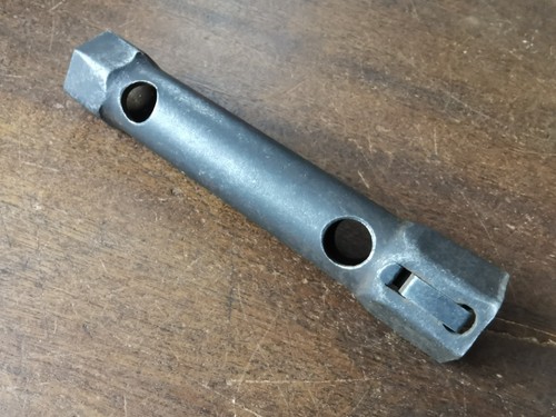 Vintage wheel brace - /, spark