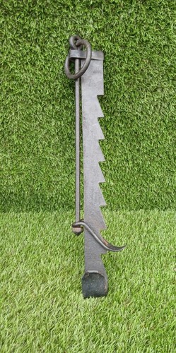 Antique iron ratchet pot - pot, hook