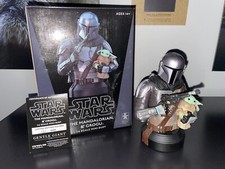 The Mandolorian and Grogu Gentle Giant Mini Bust 561/3000