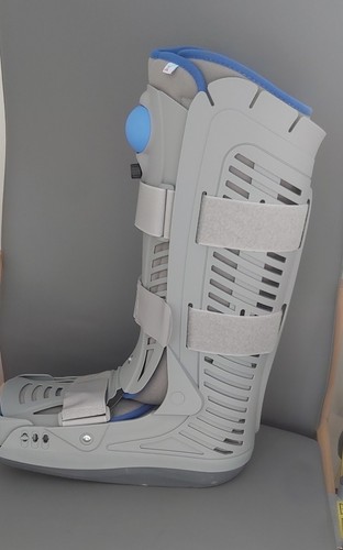 Walking mobility boot - walking/mobility, boot.