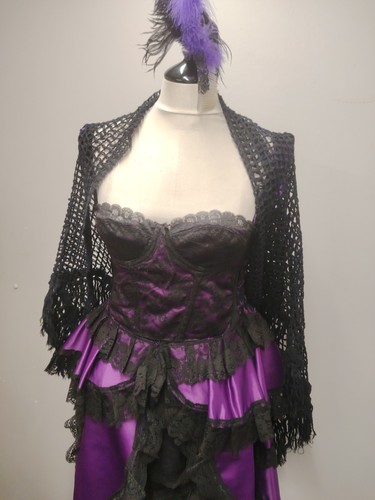 Purple black saloon - purple,
