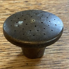 BRASS WATERING CAN ROSE