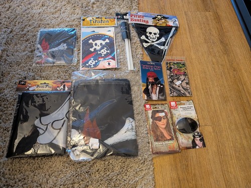Large pirates flag - pirates, skull