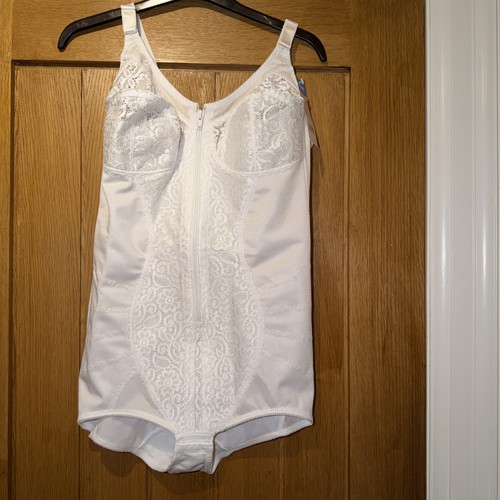 New with tags shaping body - new,