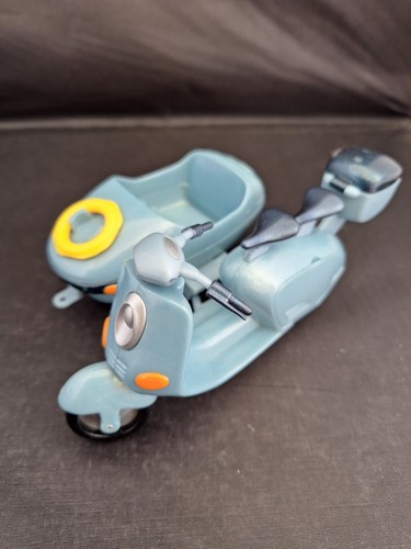 Bratz 2002 blue - 2002, vespa