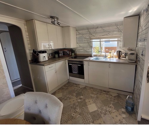 High gloss kitchen - high,