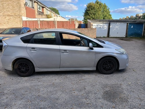 Prius breaking - prius,