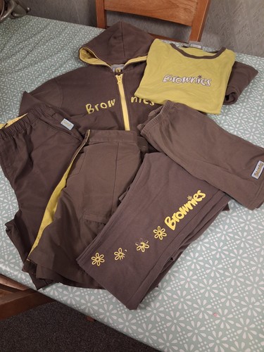 Girls brownies uniform - uniform, bundle