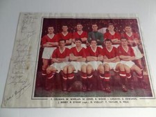 MANCHESTER UNITED FC BUSBY BABES 1955-56 TEAM SIGNED (PRE-PRINTED) VINTAGE