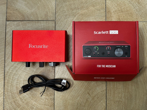 Focusrite scarlett solo usb - focusrite, 3g
