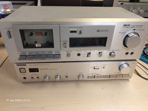 Akai stereo cassette - cassette, deck