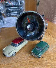 speedo style car radio 1970,s SANYO F 8410P super stylish FM radio