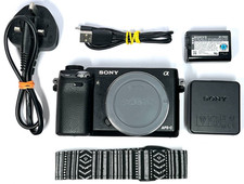 Sony Alpha NEX-6 Camera (Body Only) **8360 shots** + SonyBag #1565