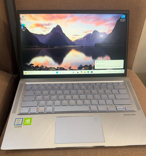 Asus zenbook ux431fn 9 - 14,