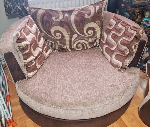 Round swivel cuddle chair - swivel,