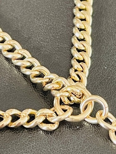 9ct yellow gold curb link - yellow,