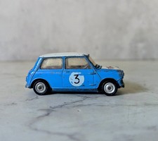 Corgi Toys 227 Morris Mini