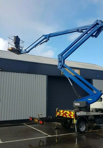 Cherry picker hire metre - picker,