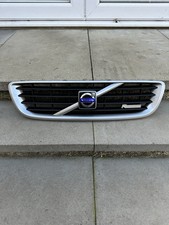 2008-2012 USED GENUINE VOLVO R DESIGN V50 S40 FRONT BUMPER  GRILLE 30744915