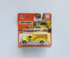 International Workstar Ambulance 38/100 *** Matchbox 1:64