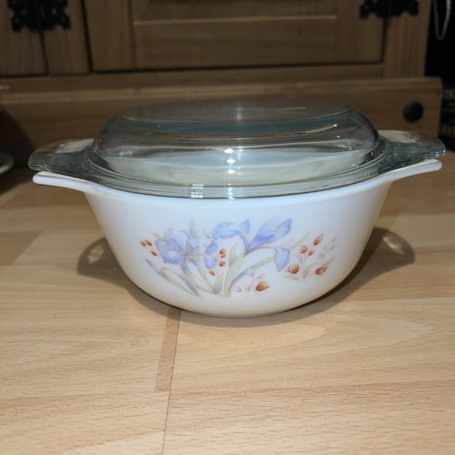 Pyrex blue iris vintage - -blue,