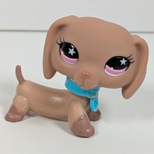 Littlest Pet Shop LPS #932 Brown Dachshund Dog Figure Pink Eyes Authentic Rare