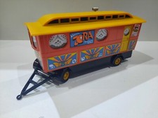 CORGI 1/50th SCALE SADDLERS CARAVAN ONLY IDEAL FOR CODE 3 FUNFAIR CIRCUS etc