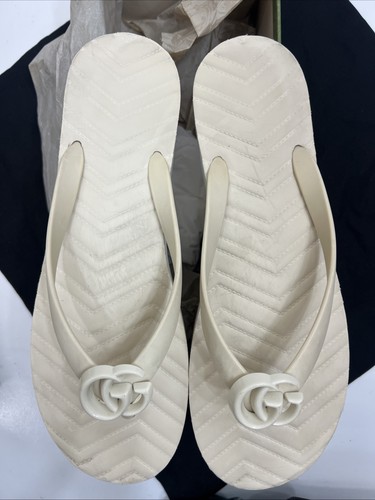 Gucci thongs sandals - thongs,