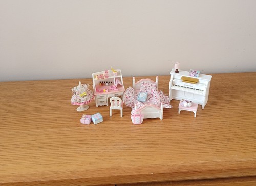 Sylvanian families pink - families,