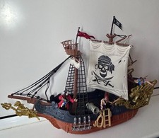 Large Pirate Ship with Articulated Figures Imaginative Playset 