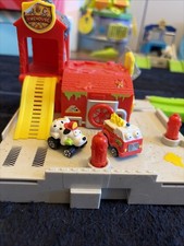 Trash pack Trash Wheels Blazing Firestation