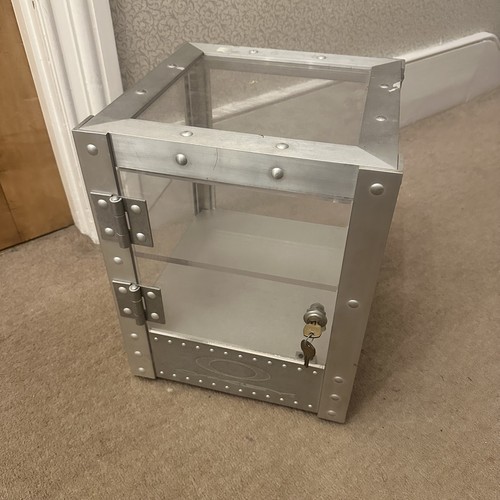 Oakley display case vintage - case, x