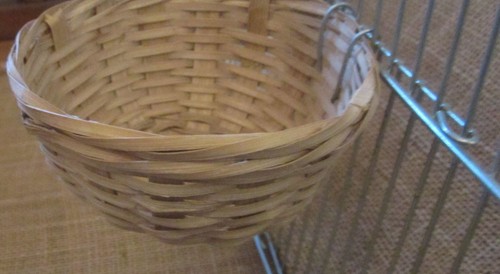 Wicker canary nest pans - x,