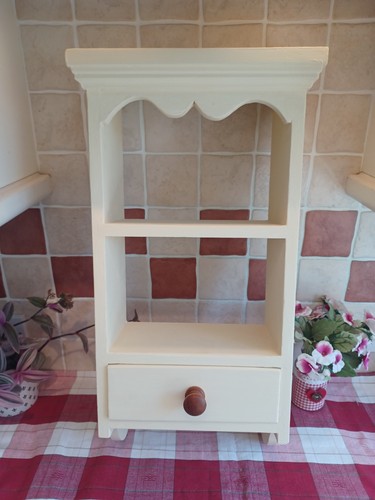 Pretty vintage wooden - wooden, shelf