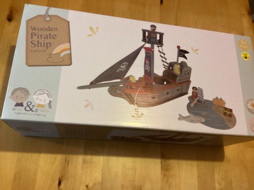 Bnib new kid wooden pirate - bnib, kid's